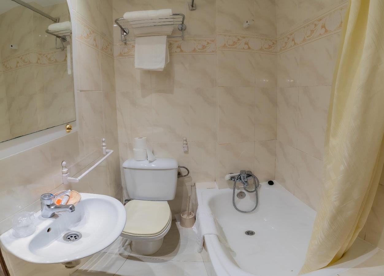 Hostal ซานโตโดมิงโก เด ซีลอส ภายนอก รูปภาพ