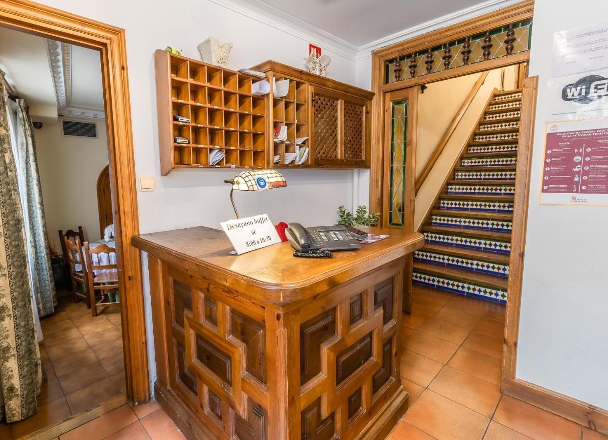 Hostal ซานโตโดมิงโก เด ซีลอส ภายนอก รูปภาพ