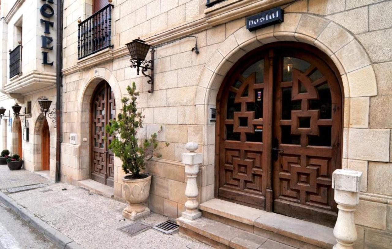 Hostal ซานโตโดมิงโก เด ซีลอส ภายนอก รูปภาพ